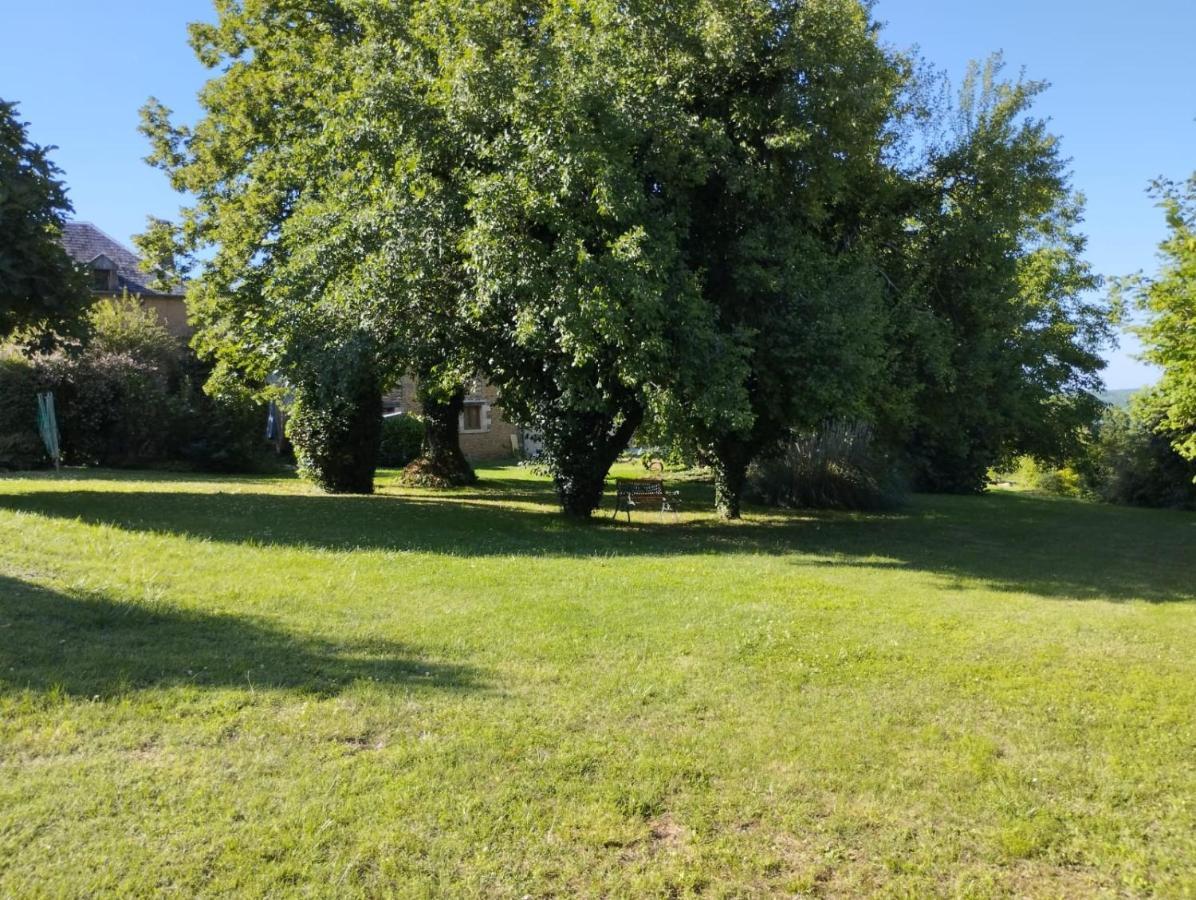 La Vieille Ferme: Superbe Complexe De 3 Gites En Pierre Avec Piscine Au Coeur Du Perigord Noir Saint-Genies Zewnętrze zdjęcie