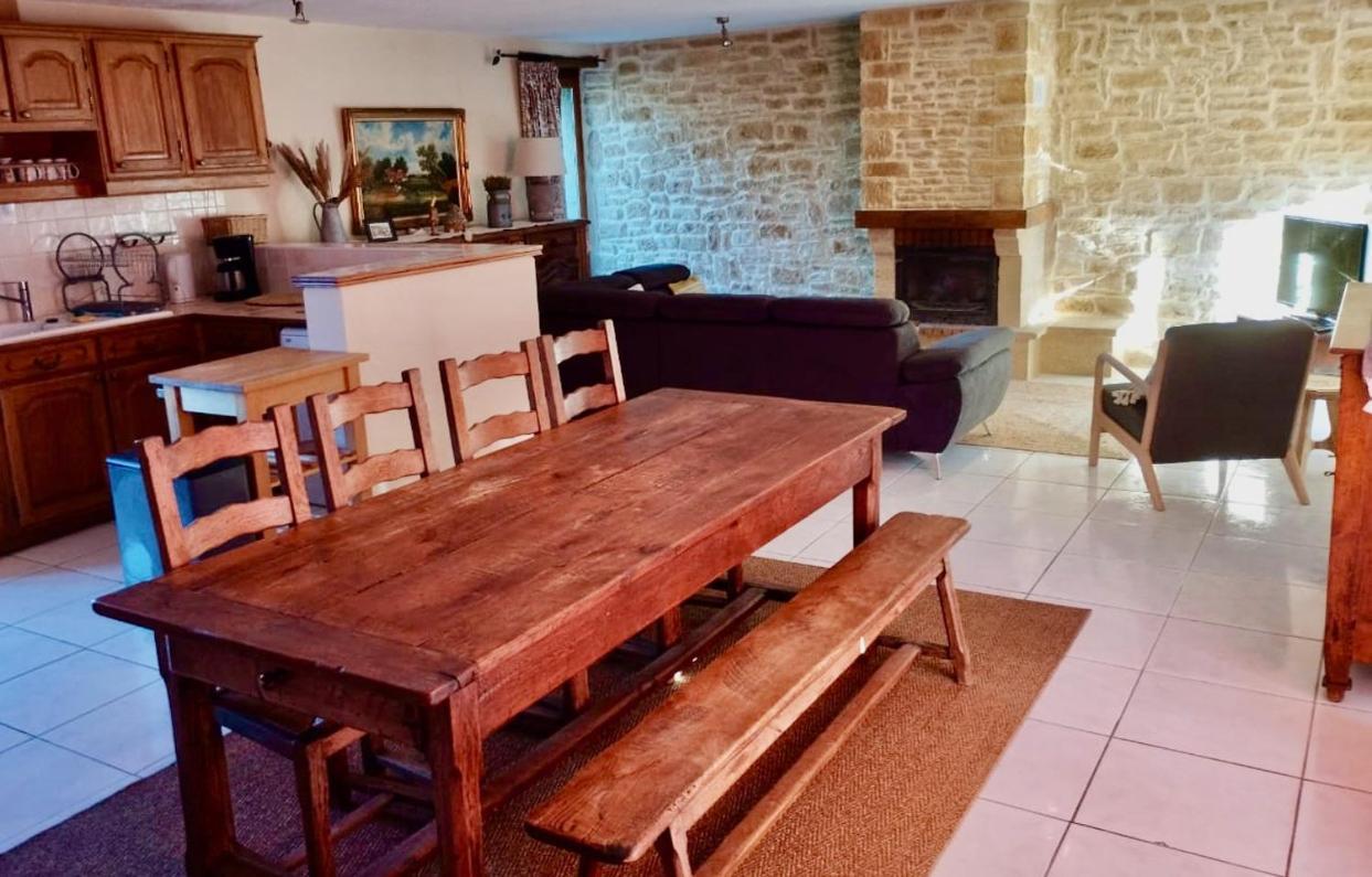 La Vieille Ferme: Superbe Complexe De 3 Gites En Pierre Avec Piscine Au Coeur Du Perigord Noir Saint-Genies Zewnętrze zdjęcie